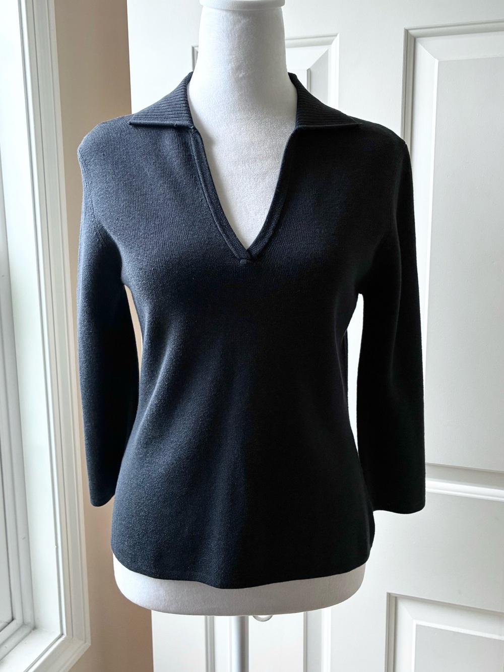 Tommy Bahama Silk Cotton Blend  V-Neck Collared Knit Top Sweater Black Size XS
